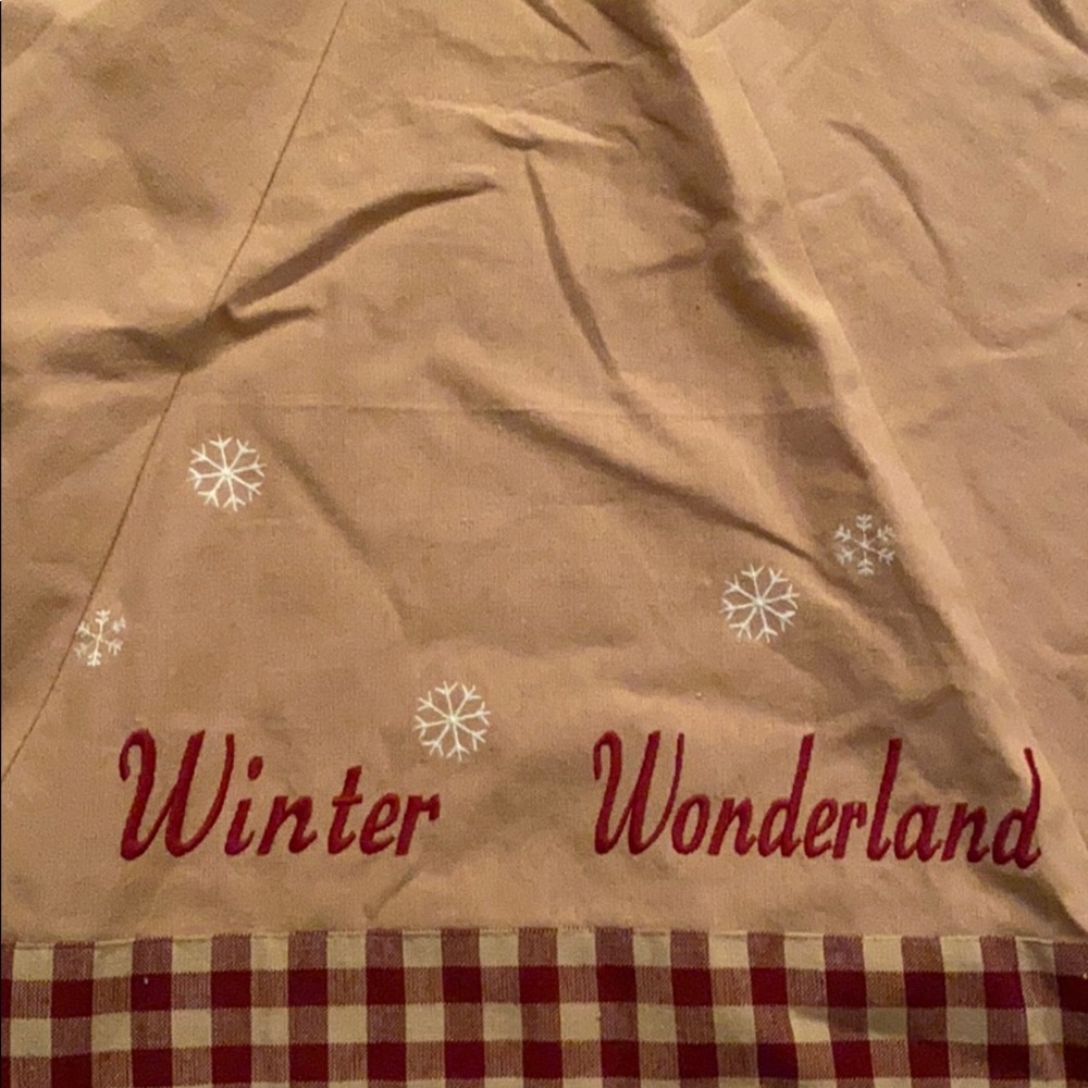 Tree Skirt - Picture 3 of 5